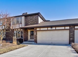 1775 Lakeview Dr #B, Wheeling, IL 60090