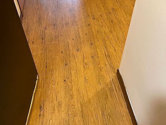 5th image of 134 Lemans Dr APT 5