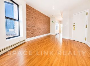 293 Classon Ave #3A, Brooklyn, NY 11205