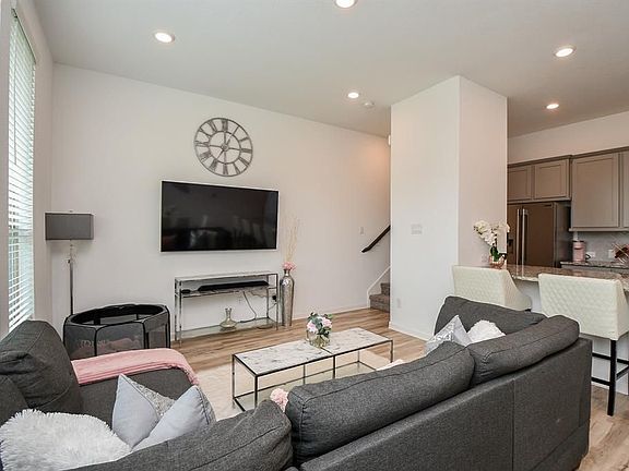 4th image of 22619 Sutherland Bend Ln