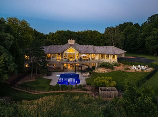 525 Navajo Rd W, Hamel, MN 55340