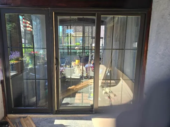 2635 East 19th Street image 5 of 11