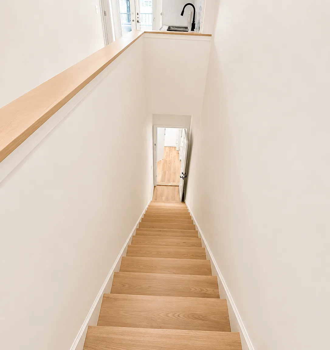 2 bed, 1.0 bath, $1,475 — Photo 2