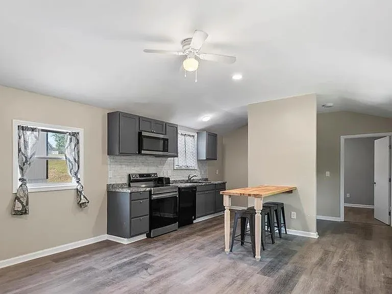 16672 Gabriel Way — Photo 3