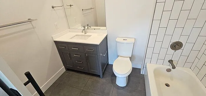 602 Kuenzli St #33 — Photo 6