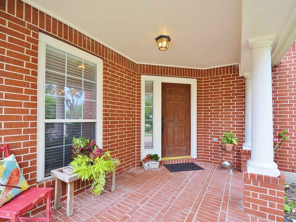 1st image of 21903 Maybrook Ct