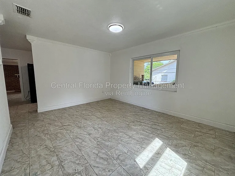 4606 Meadowbrook Ave — Photo 18