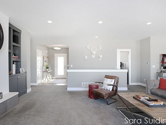 2nd image of 2899 Jamieson Ct