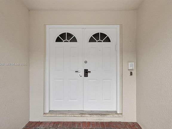 3rd image of 21399 Marina Cove Cir APT 14