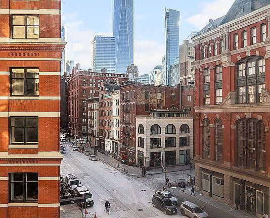 2nd image of 100 Hudson St APT 4D