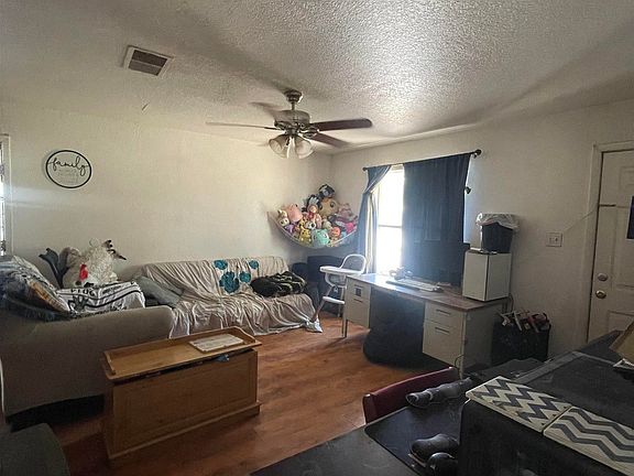 3rd image of 506 Pompa St