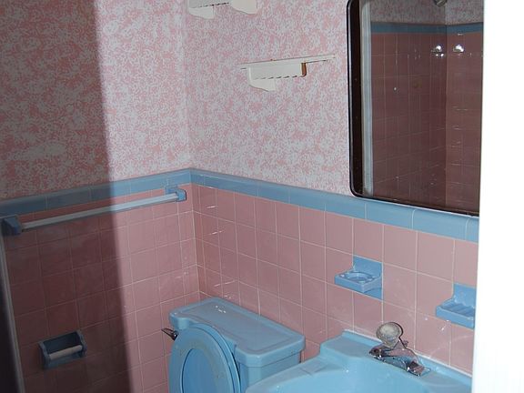 5th image of 3041 Holme Ave