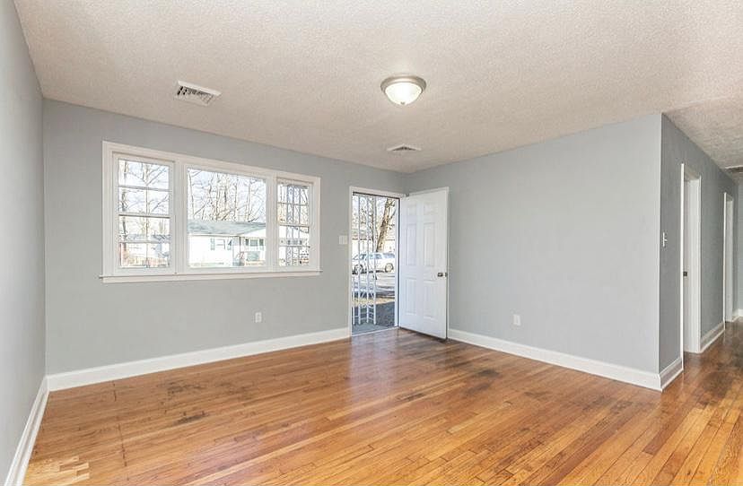 2304 Maclin Cir, Hopewell, VA 23860 Zillow