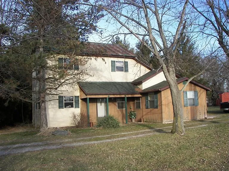 2270 Needmore Rd photo 1