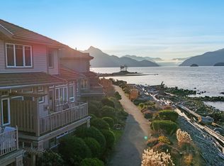 7 Beach Dr, Pt McNeill, BC