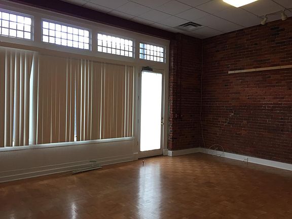 4th image of 1012 W Railroad Ave APT 101