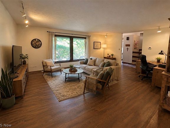 4th image of 950 Kingswood Dr