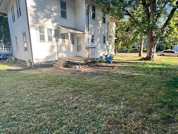 2nd image of 1017 S 4th Ave #2