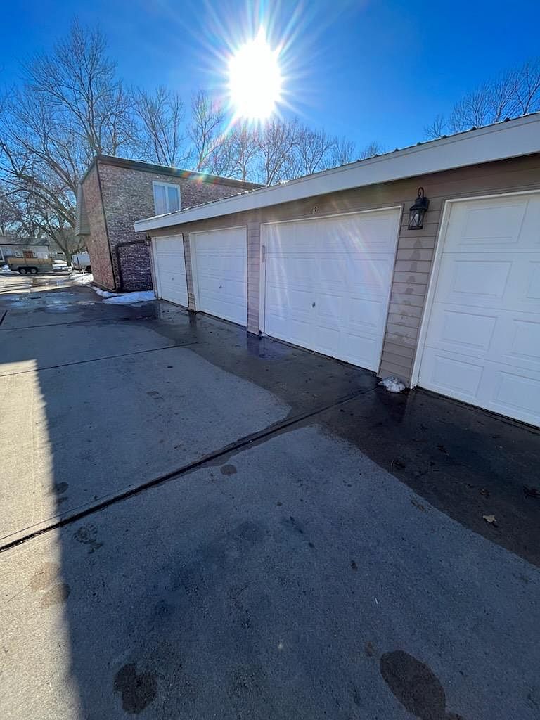 515 N 13th St, Beatrice, NE 68310 Zillow