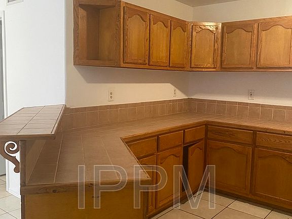 5th image of 738 Sonesta Dr