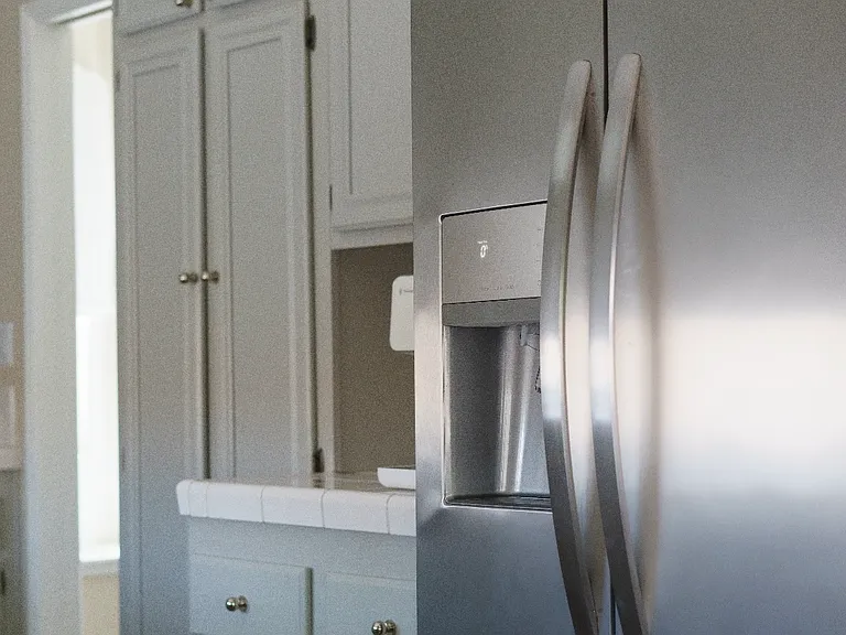 3276 San Helena Dr — Photo 3