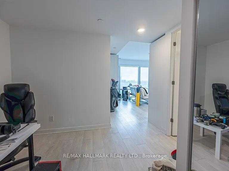 501 Yonge St #3202 — Photo 6