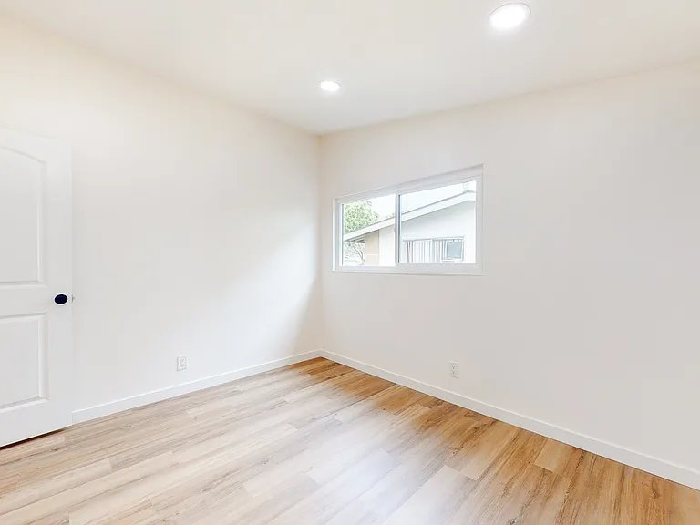 3036 Coolidge Ave #61 — Photo 7