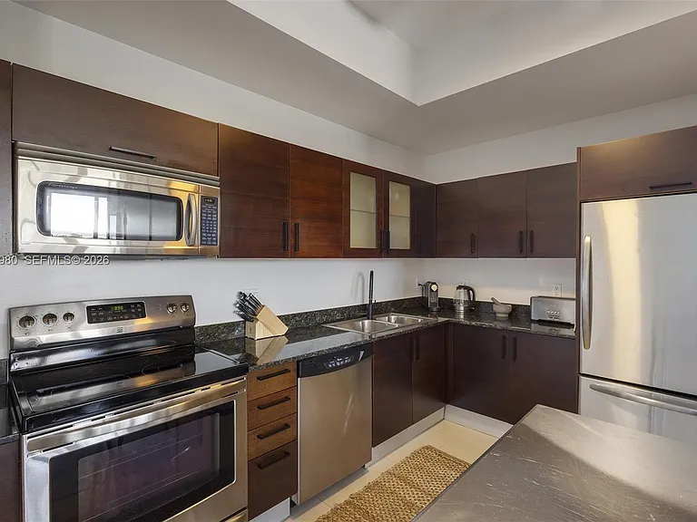 3250 Grand Ave #504 — Photo 3