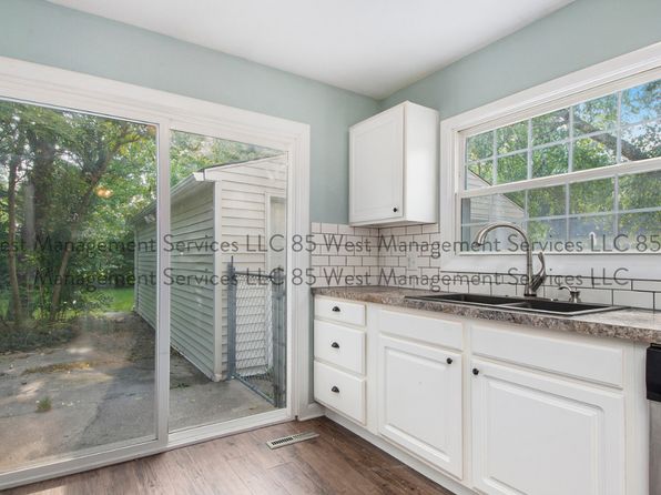 2342 Rosewood Ave SE