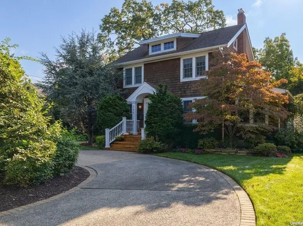 389 Hempstead Avenue, Rockville Centre, NY 11570