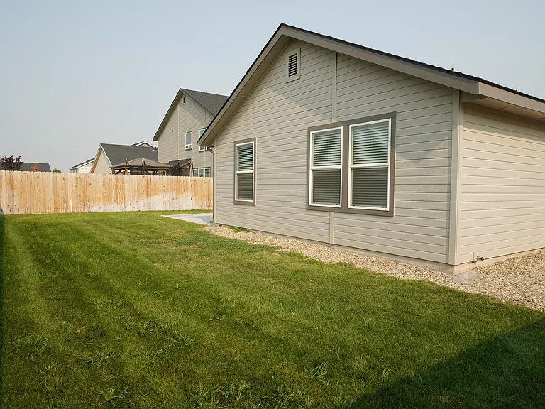 1701 W Crystal Falls Ave — Photo 27