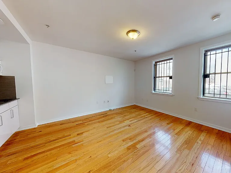 1808 W Berks St — Photo 3