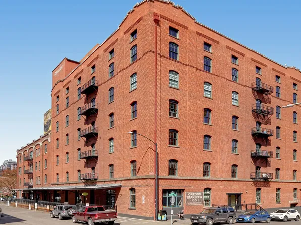 416 NW 13th Ave APT 104, Portland, OR 97209