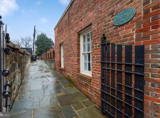 3065 M St NW APT B, Washington, DC 20007