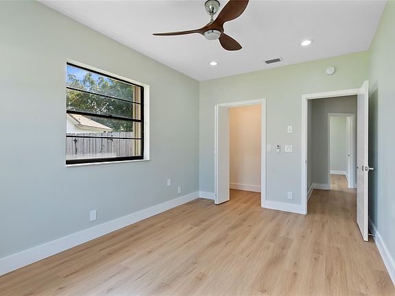 5th image of 1751 NW 93rd Terrace