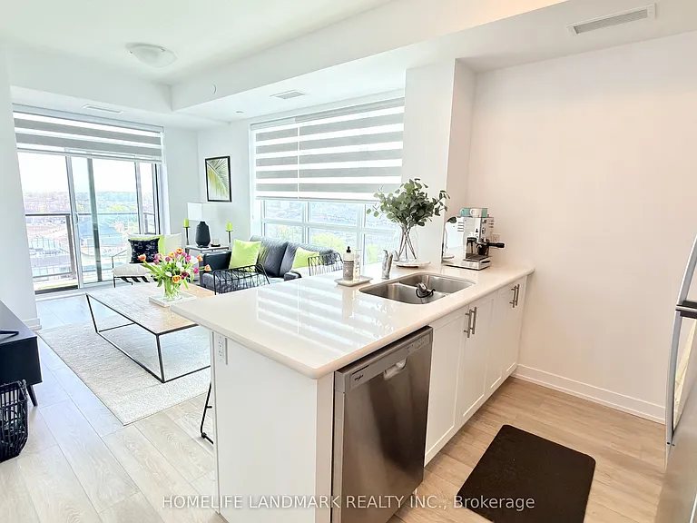 460 Dundas St E #1009 — Photo 4