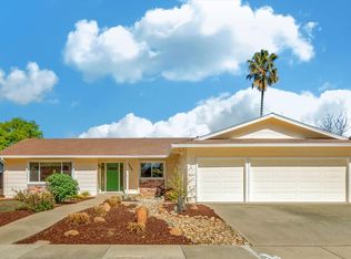 2082 Stratton Rd, Walnut Creek, CA 94598