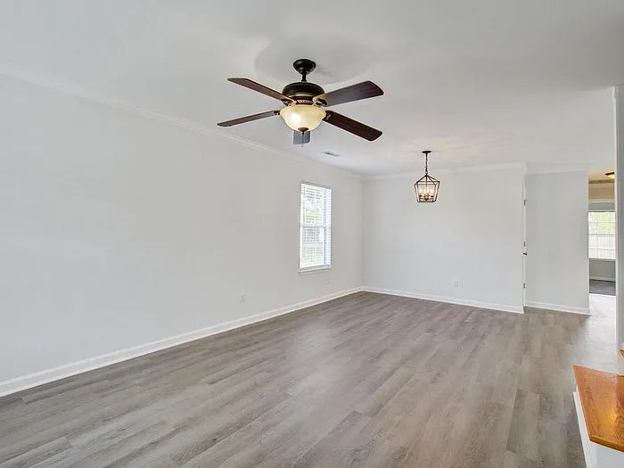 114 Wilton St — Photo 5