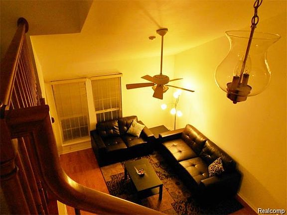 5th image of 1632 Bennington Ct #60