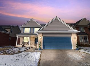 4145 Ash Tree Ln, Howell, MI 48843