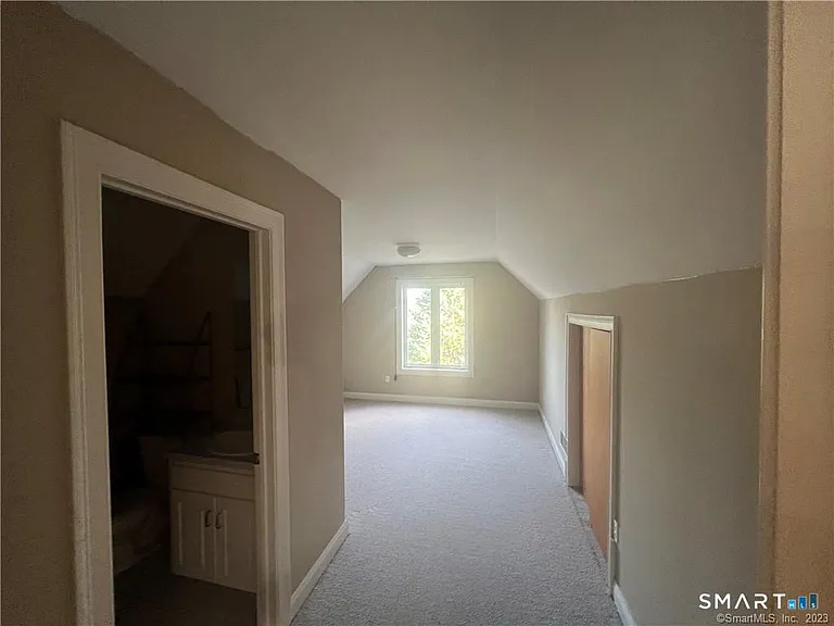 6 Kingsley Dr — Photo 11
