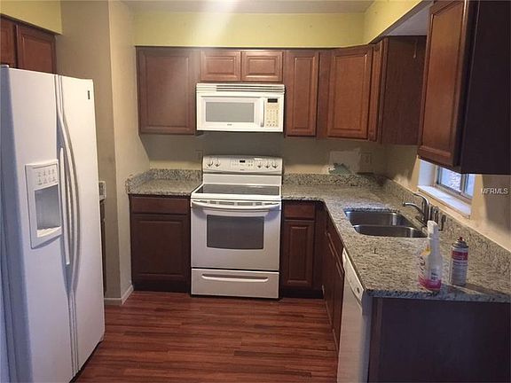 2nd image of 4695 Carmel St