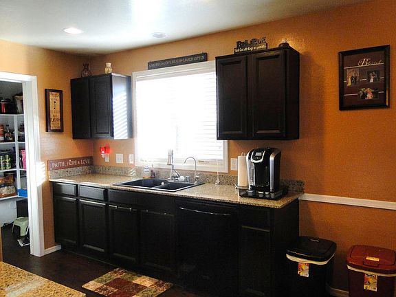4th image of 17155 W Tara Ln