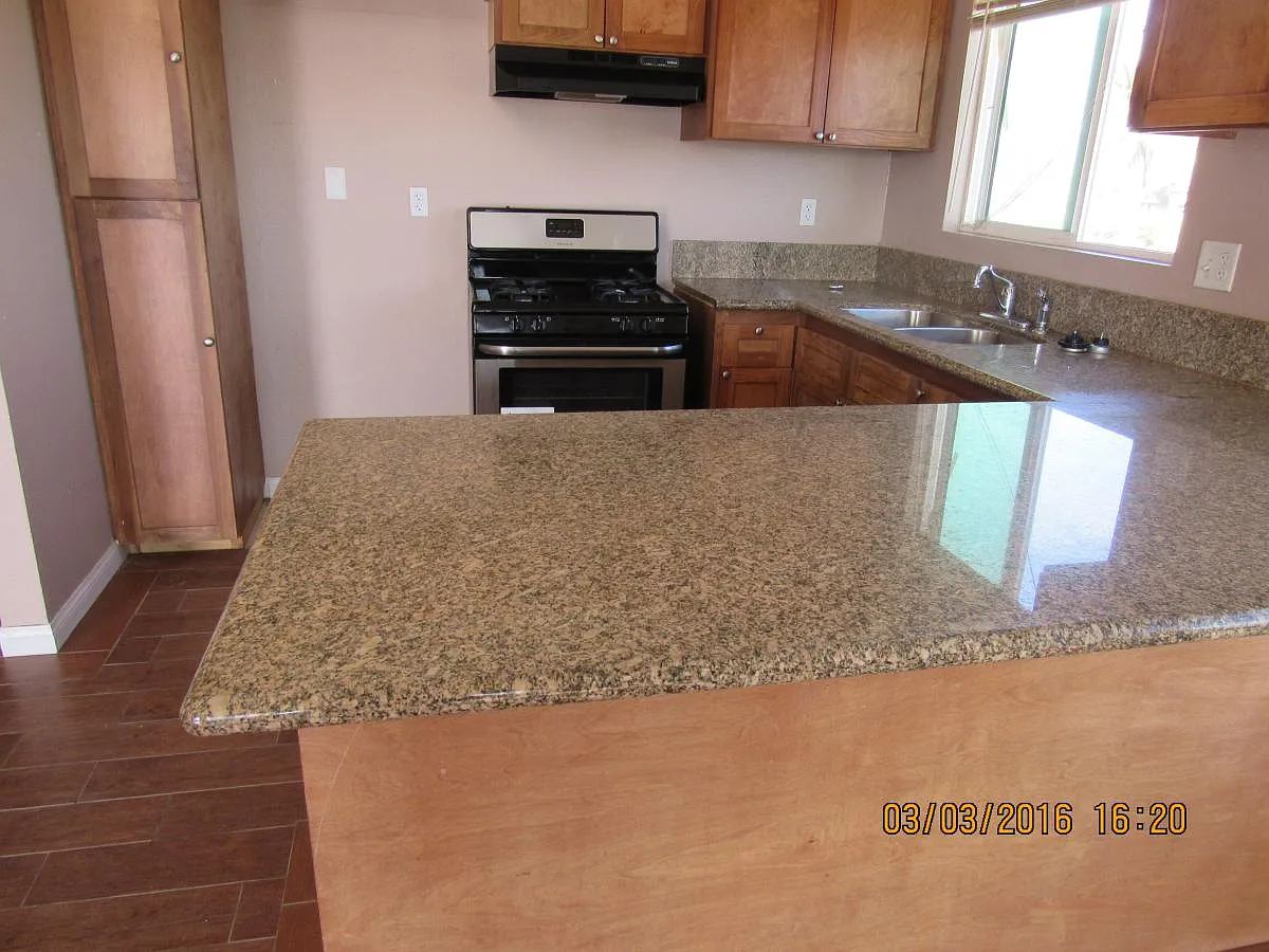 Building Photo - 8891 H Ave #C