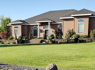 3830 Northlake Dr, West Richland, WA