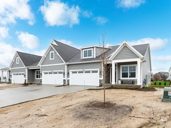 11905 Smithfield Dr Unit 13, Holland, MI 49424