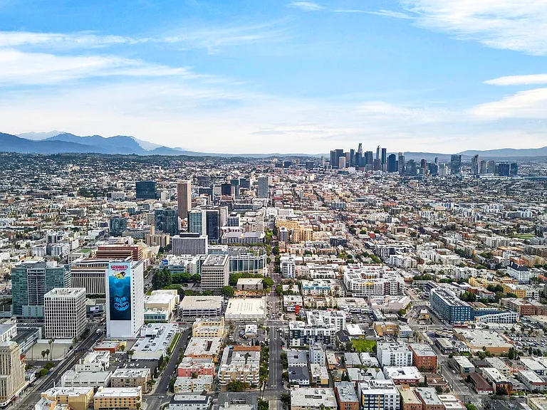 3810 Wilshire Blvd #1405 — Photo 47