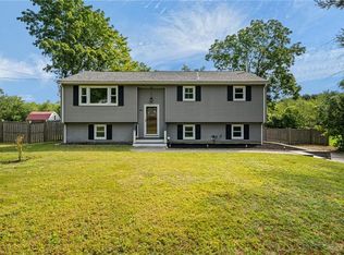 85 Blackrock Rd, Coventry, RI 02816