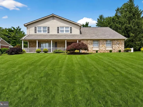 3822 Ridgeview Rd, Huntingdon Valley, PA 19006