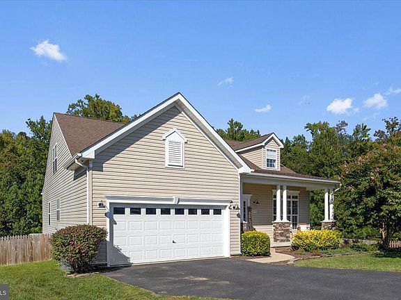 2nd image of 20970 Branchwood Ct
